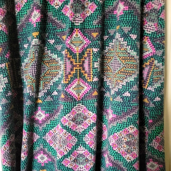 Skirt - Picture 2 of 3